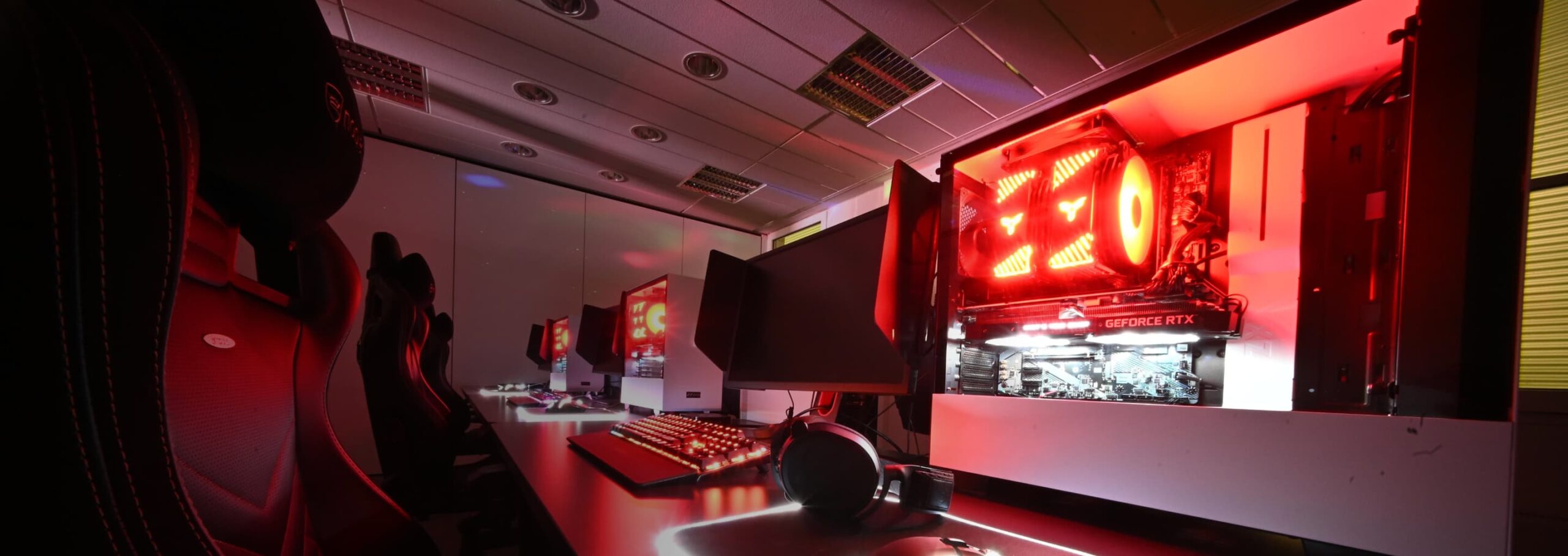 À propos | Compagnie spécialisée en assurance qualité | Huwiz